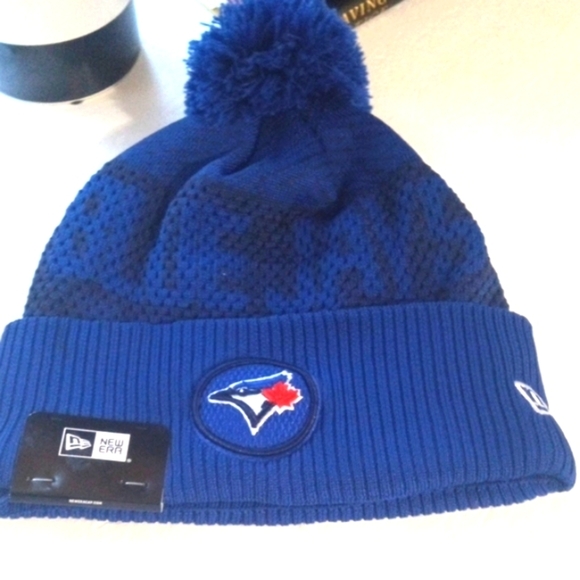 New Era Other - New Era Blue Jays Pom Beanie